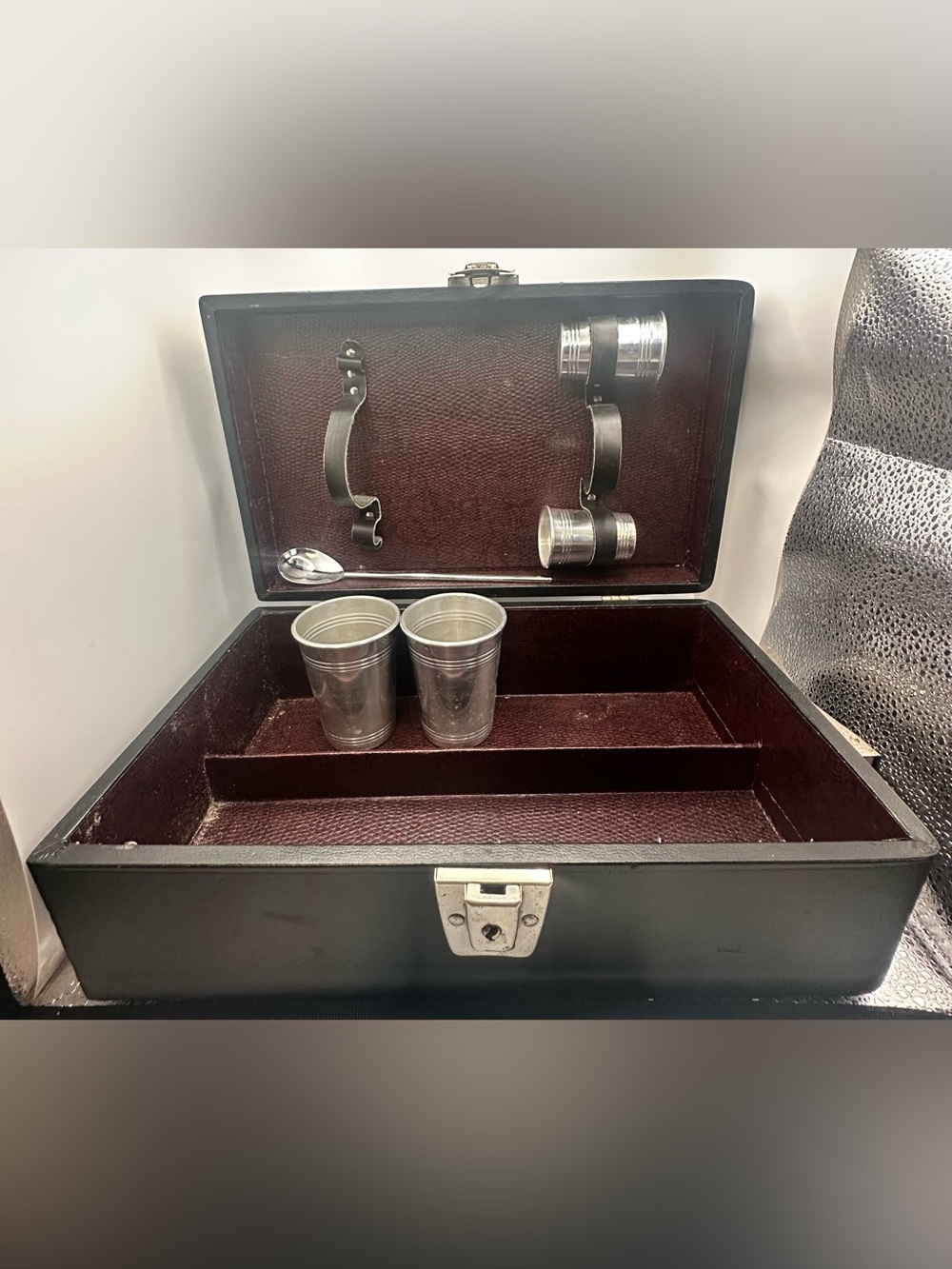 Vintage Ever-Wear Trav-L-Bar Portable Bar Mid Century Cocktail Set